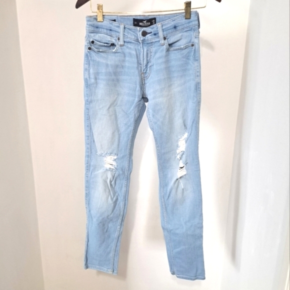 Hollister | Light blue woman's skinny Jean with styled rips - Picture 1 of 9